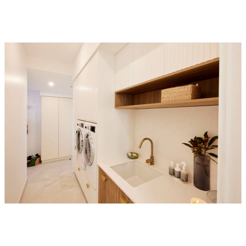 Turner Hastings Novi 50x46cm Fireclay Sink, Gloss White