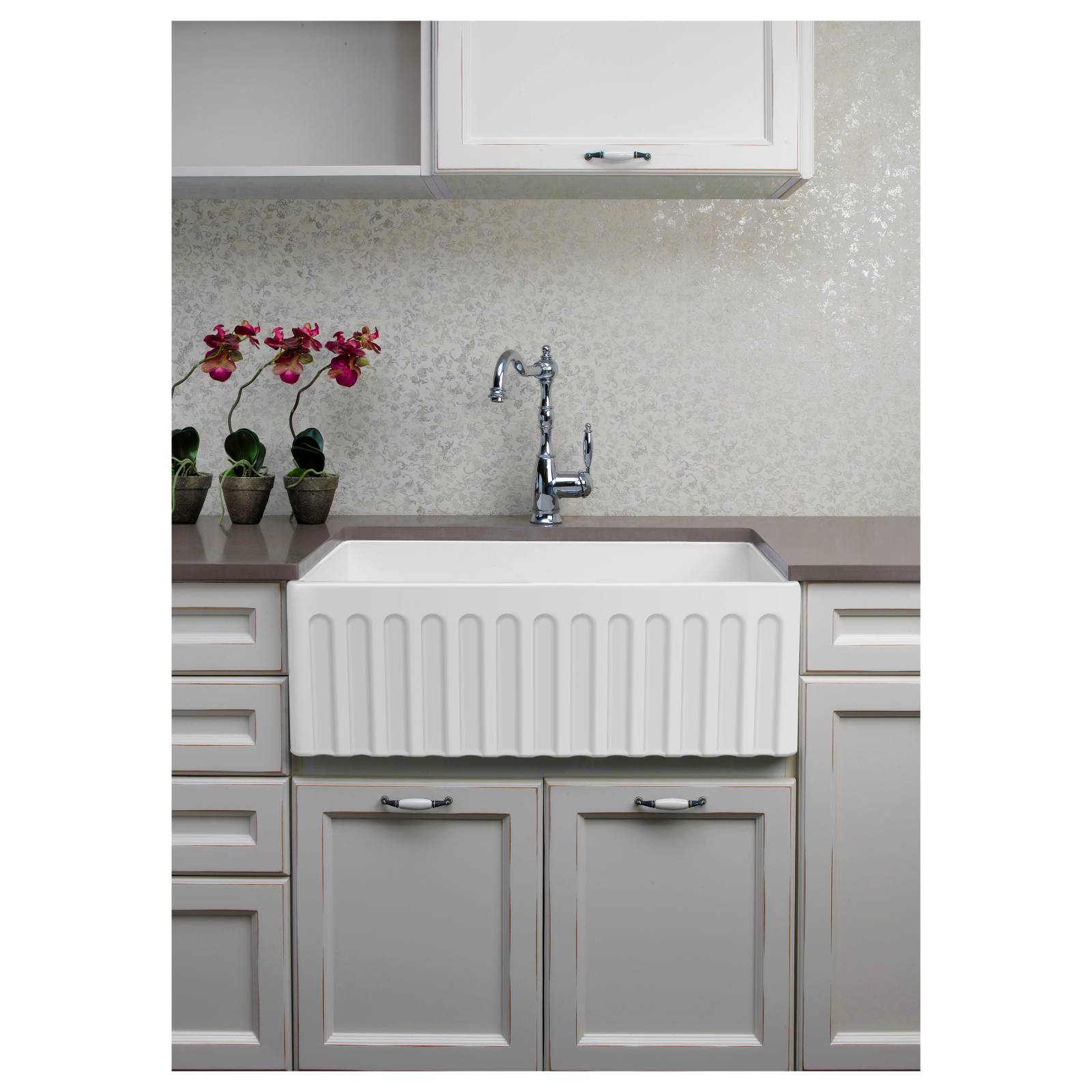 Turner Hastings Novi 76x46cm Single Fireclay Butler Sink, Gloss White