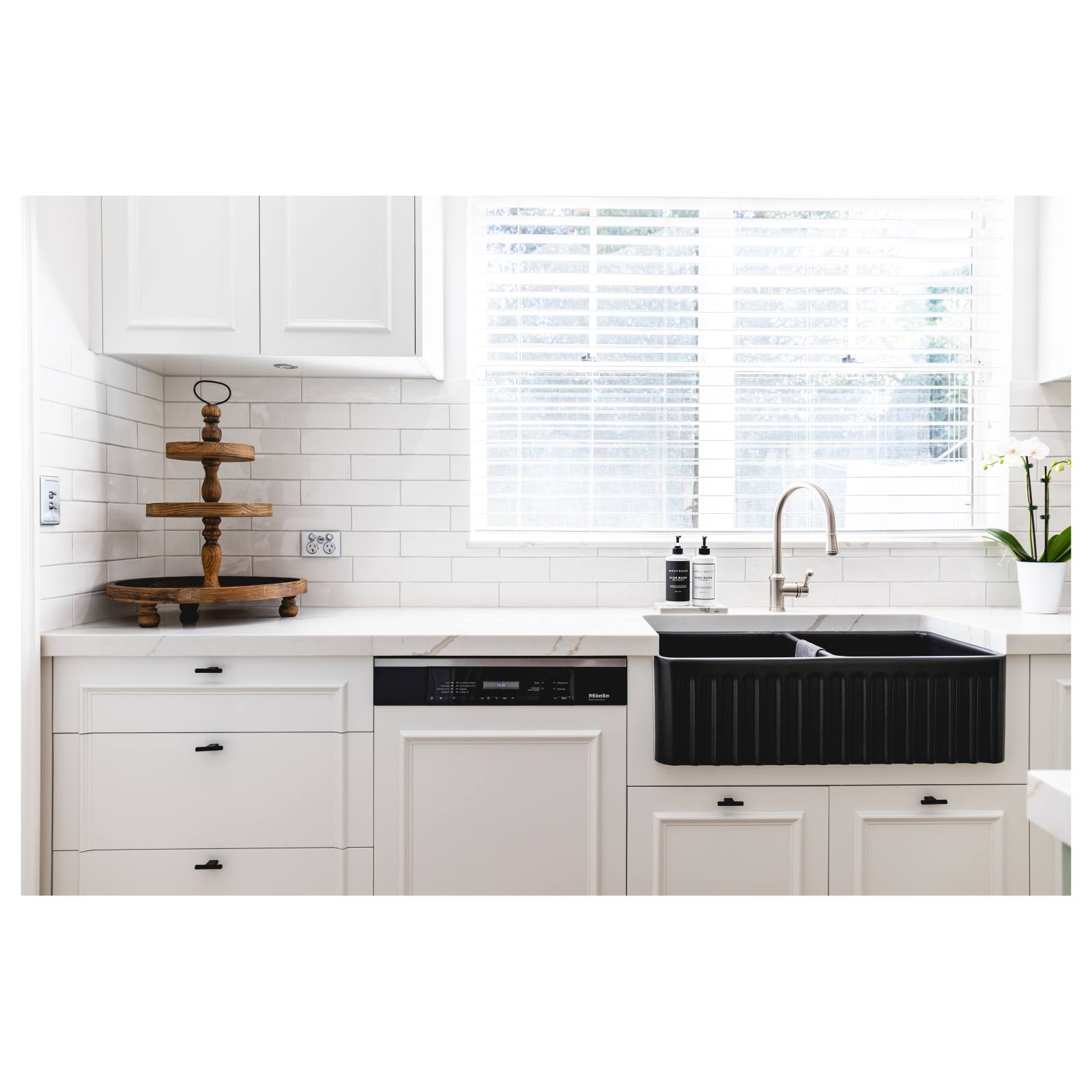 Turner Hastings Novi 85X46cm Fireclay Double Bowl Fine Sink, Matte Black