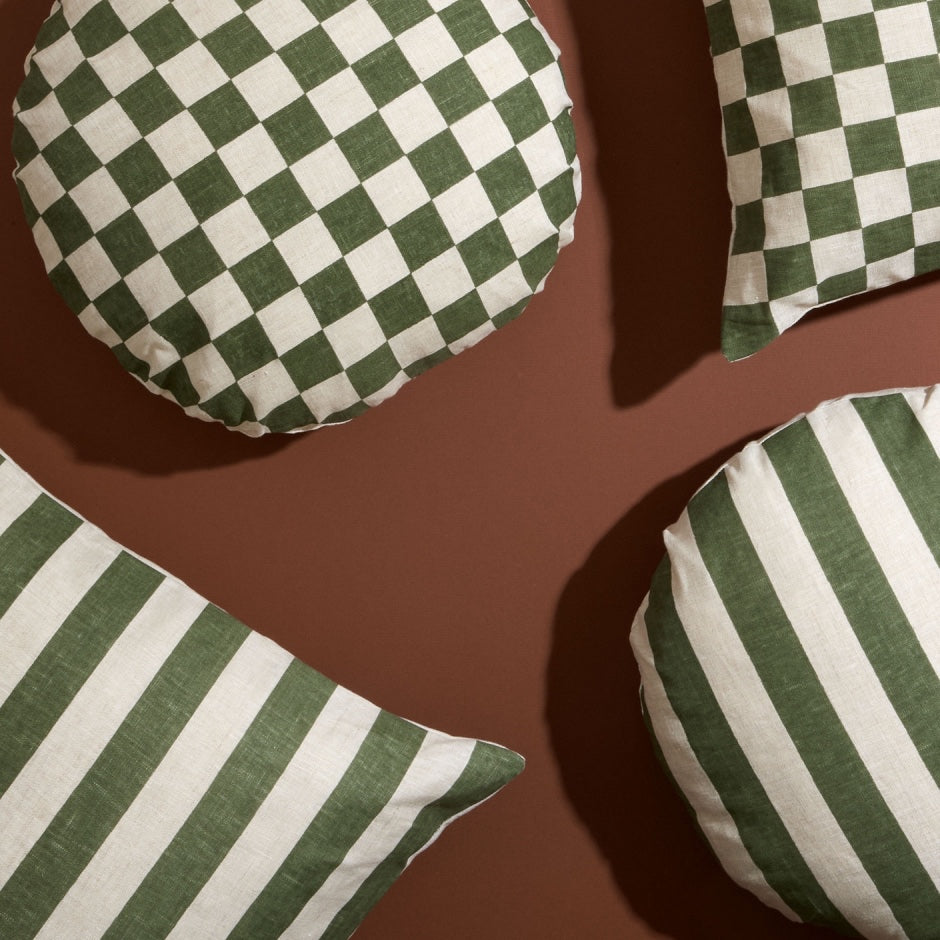 WARCUSTROLIS_Stripe Olive Square Cushion