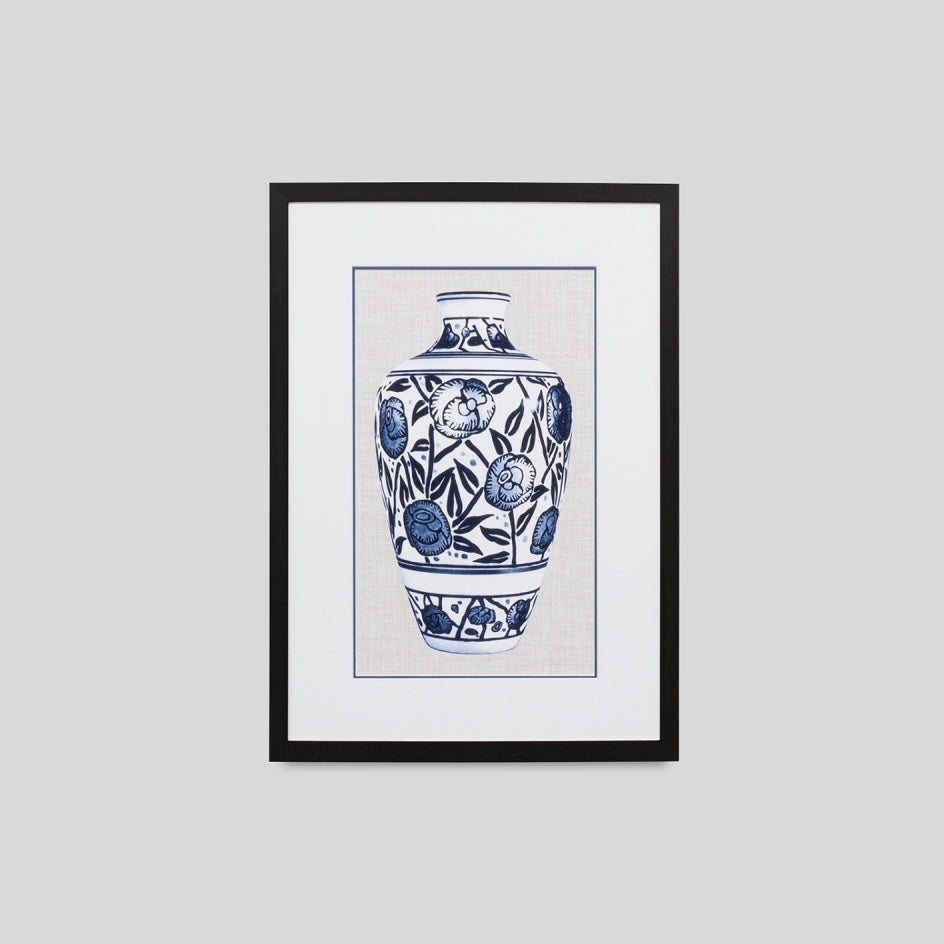 WARFPBLUWVA4_Blue White Vase IV