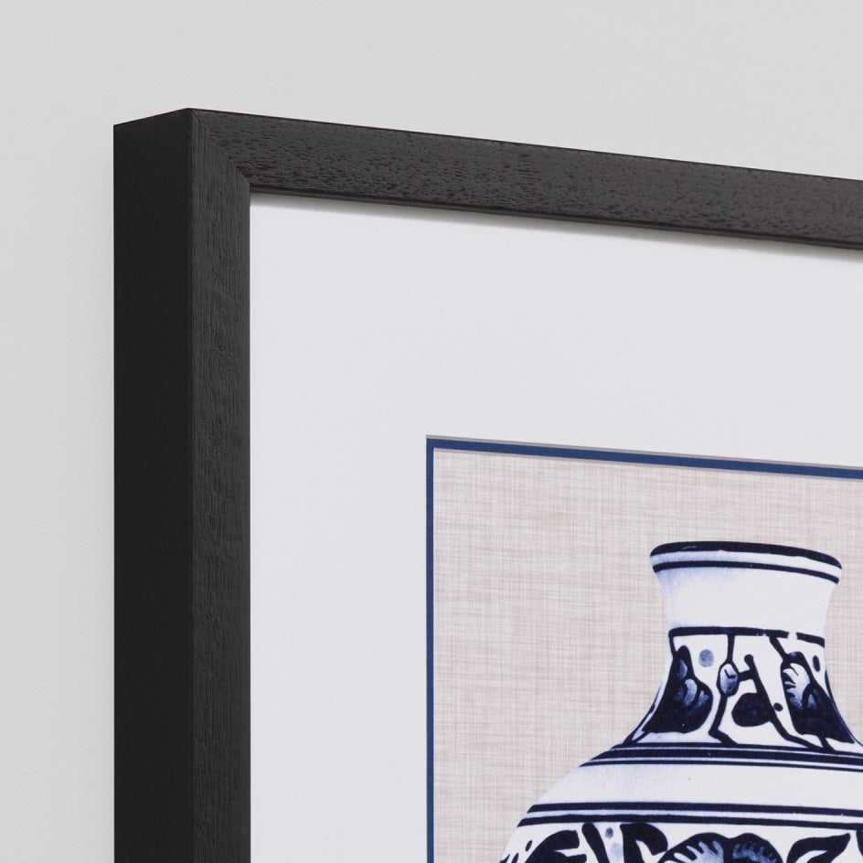 WARFPBLUWVA4_Blue White Vase IV
