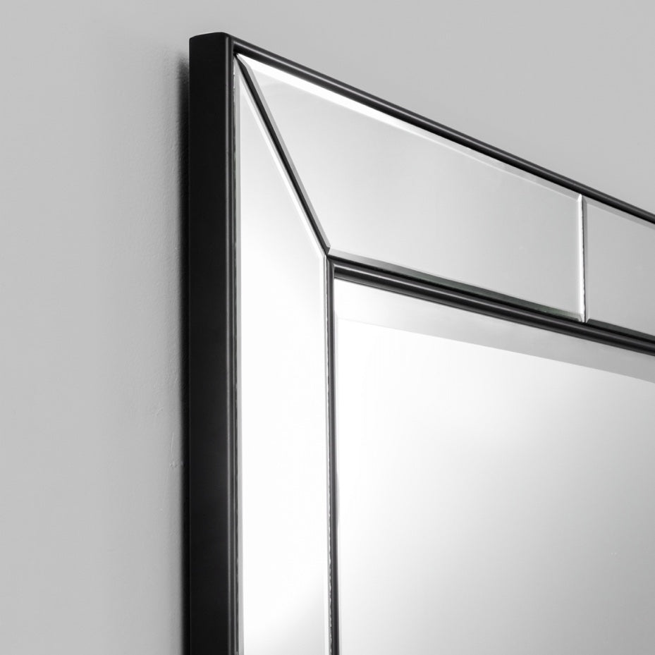WARMFBANK_Banks Mirror