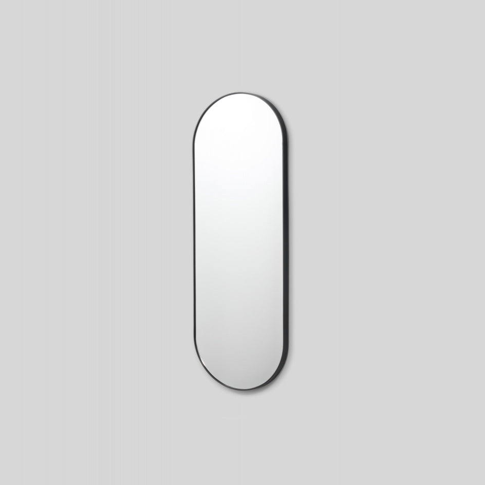 WARMFBJOOLB_Bjorn Oval Large Black Mirror