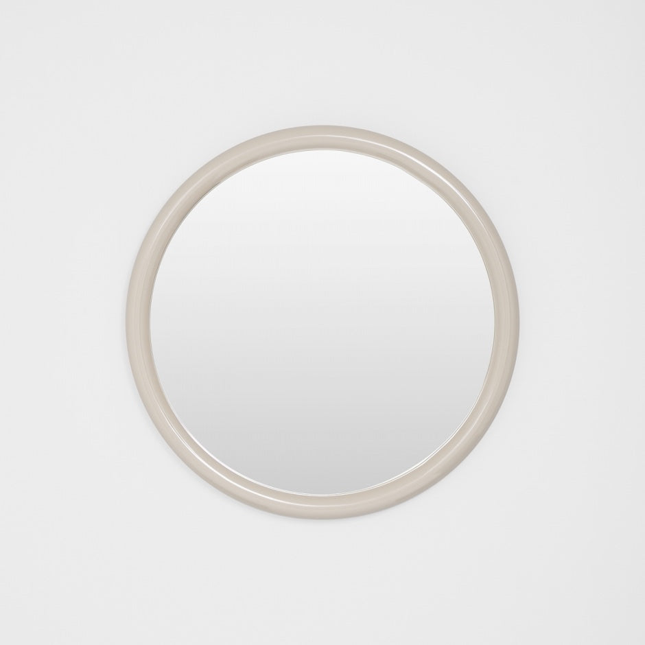 WARMFGERG1SA_Gertrude Round Gloss Sand Mirror 100cm