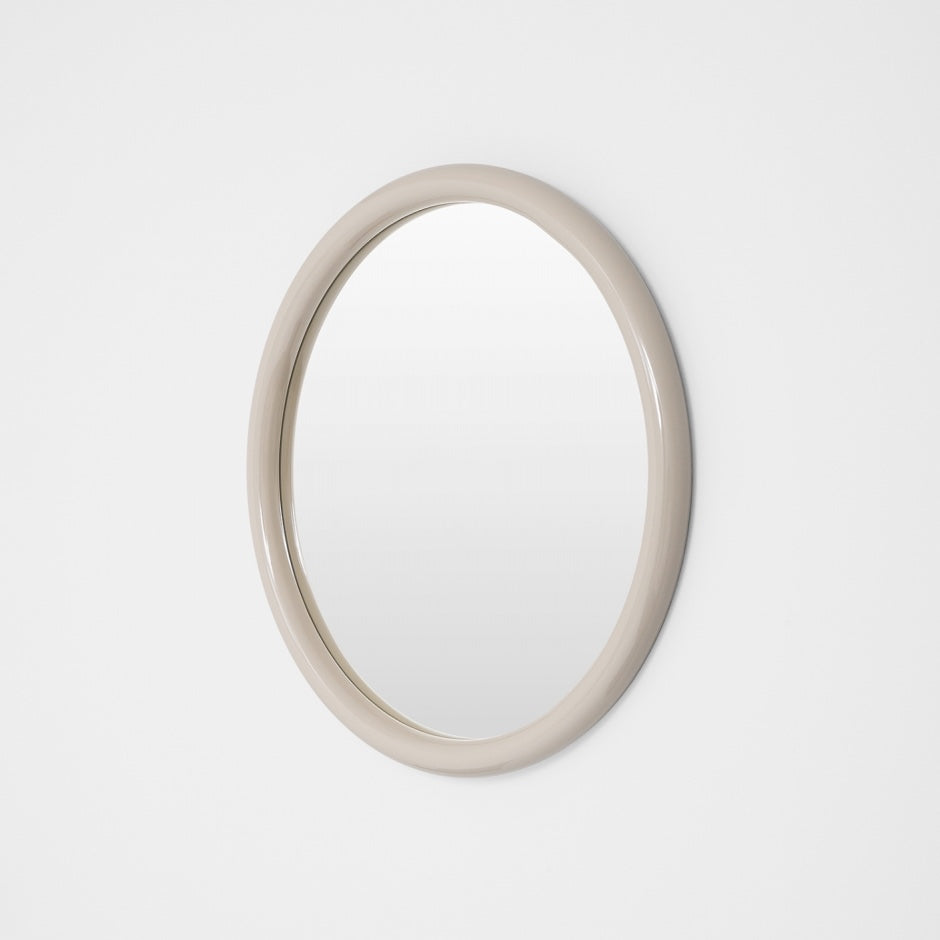 WARMFGERG8SA_Gertrude Round Gloss Sand Mirror 80cm