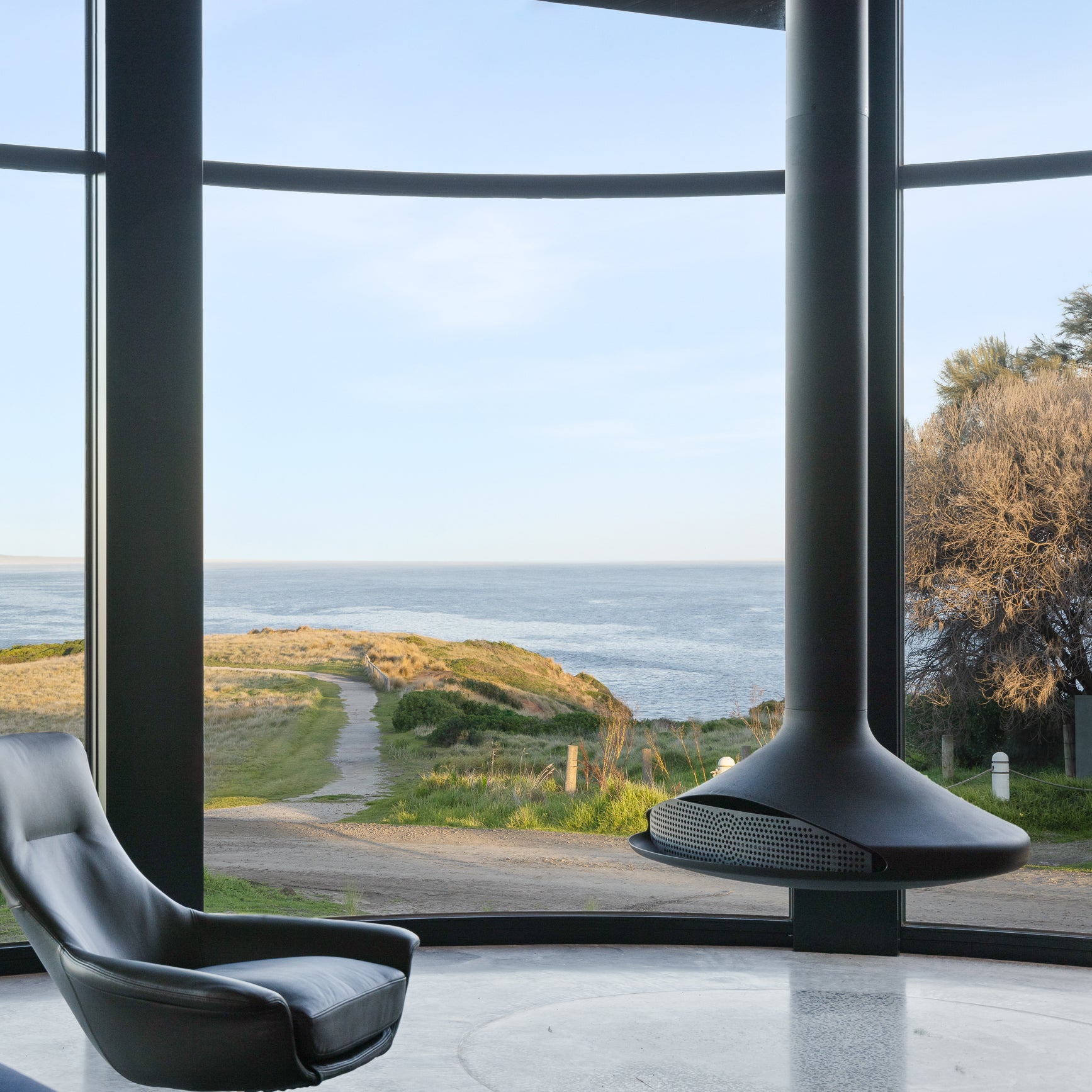 Atomo Suspended Fireplace, Black