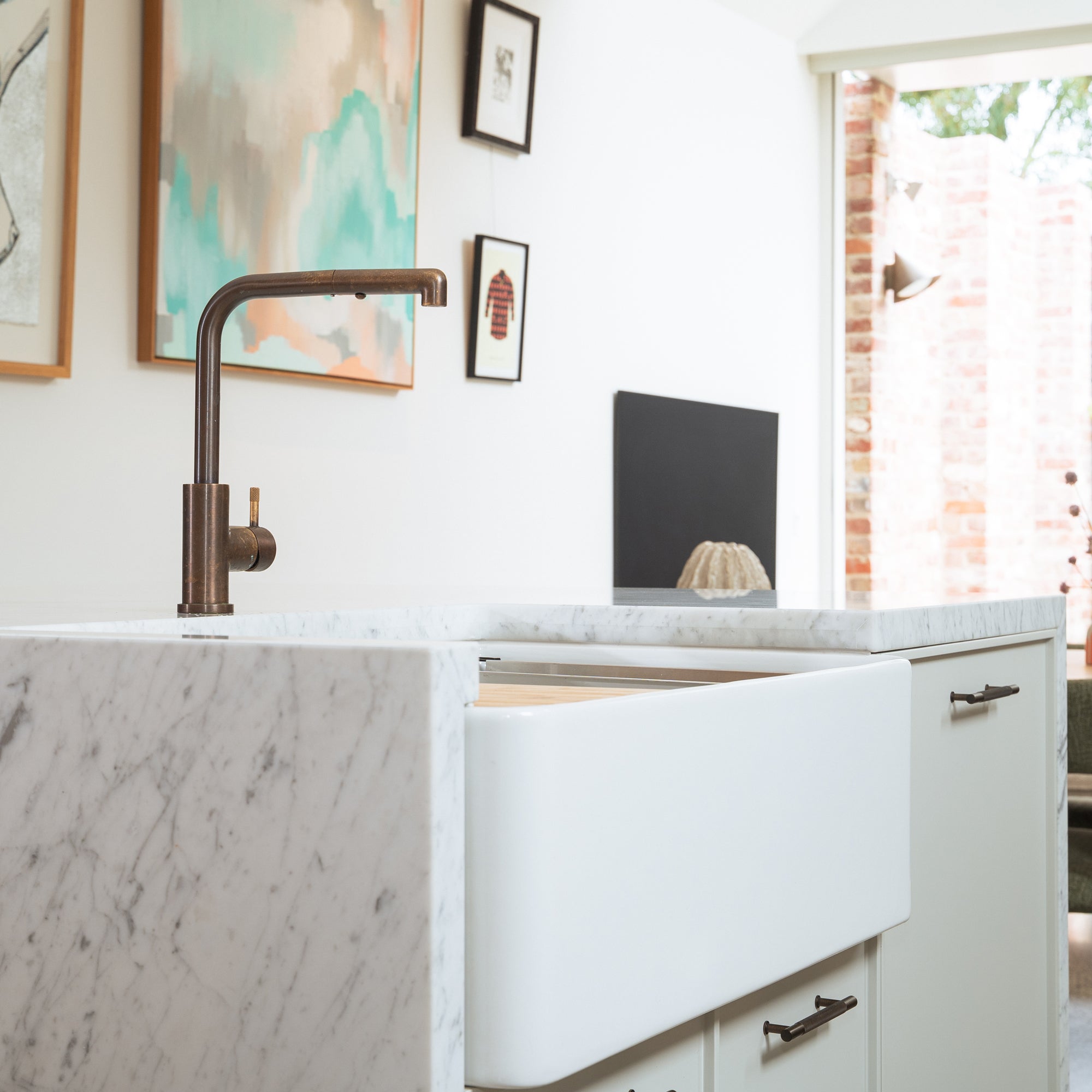 Cornwall Premium 83.5x50.8x25.4cm Double Fireclay Sink, White