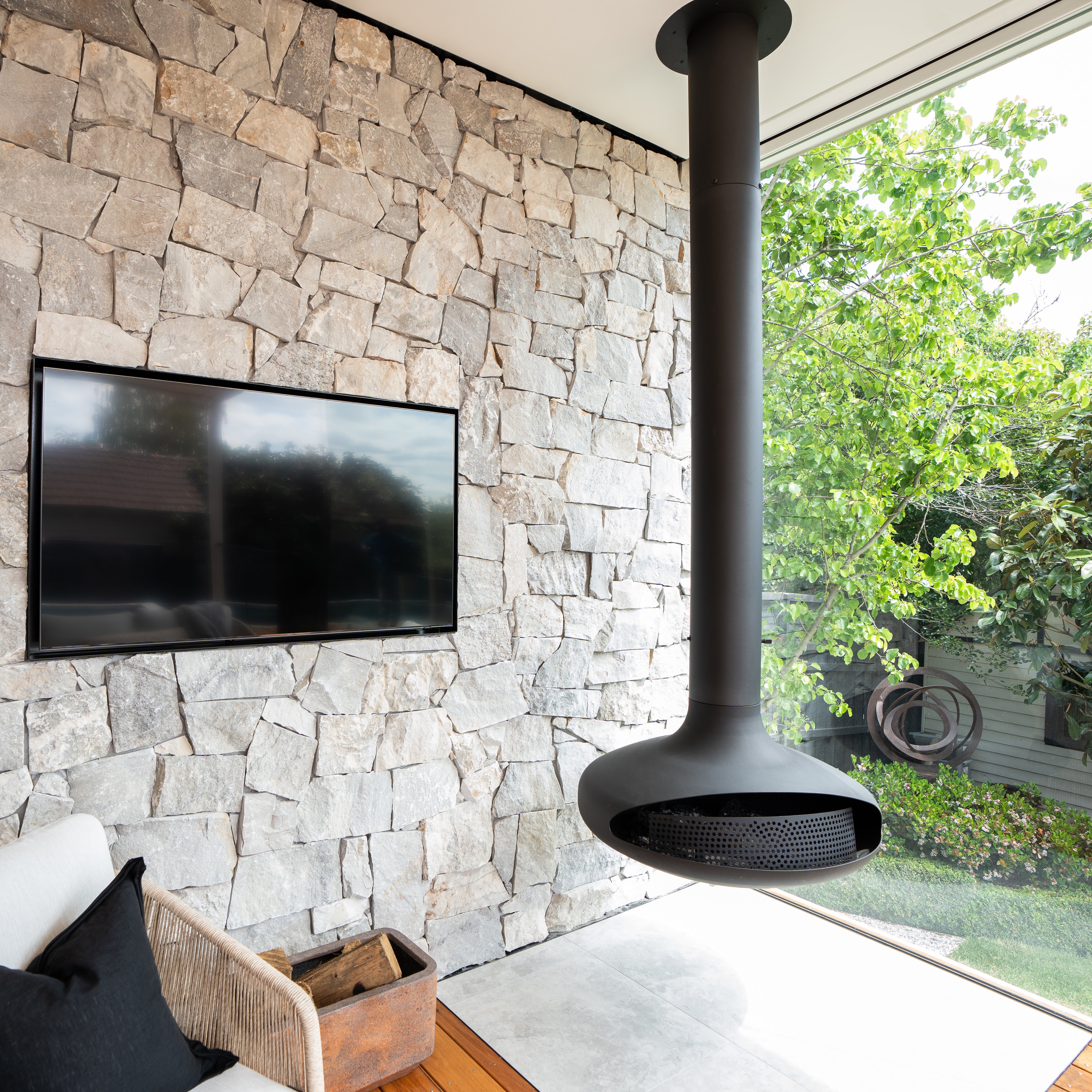 Tarvos Suspended Fireplace, Black