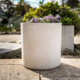 Elina 31x34cm Concrete Planter, Milky White